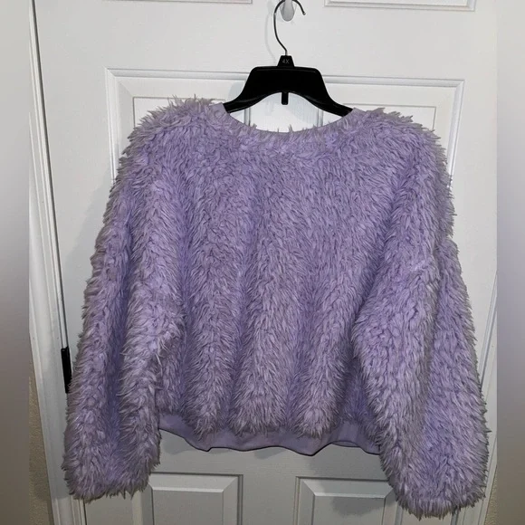 No Boundaries Yeti Faux Fur Purple Crew Neck Crop Plus 3X XXXL 21 Juniors - Picture 11 of 11